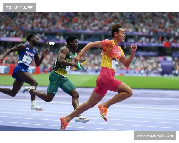 男子5000米接力摘银，最后一圈反超未果